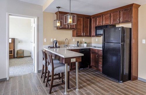 Harrisonburg Hotel | Hotel Madison & Shenandoah Conference Ctr