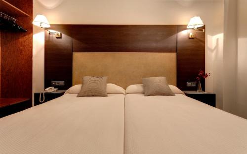 Torrejon de Ardoz Hotel | Hotel Madrid Torrejon Plaza