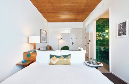 Travis Heights Hotel | Hotel Magdalena