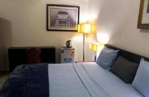 Freetown Hotel | HOTEL MALLIKA COMPANY, SL