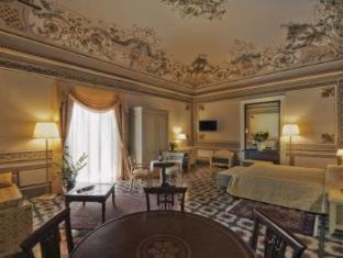 Catania City Centre Hotel | Hotel Manganelli Palace