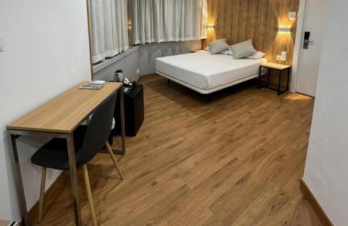 El Baix Guinardo Hotel | Hotel Medicis