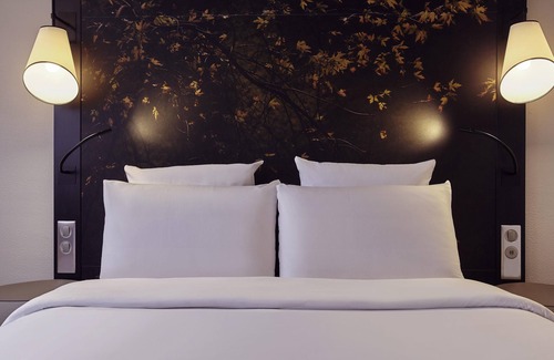 Cœur de Ville Hotel | Hotel Mercure Paris La Défense
