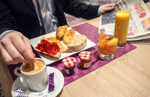 Cesson-Sevigne Hotel | Hotel Mercure Rennes Cesson