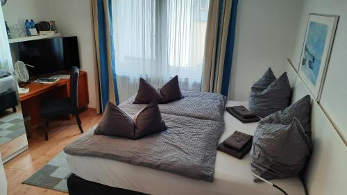 Deutz Hotel | Hotel Merlin Garni
