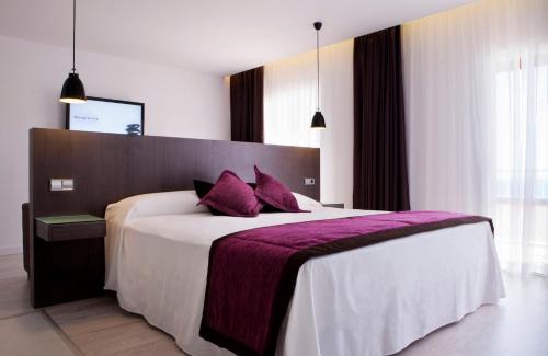 Siesta Hotel | Hotel Mongibello Ibiza