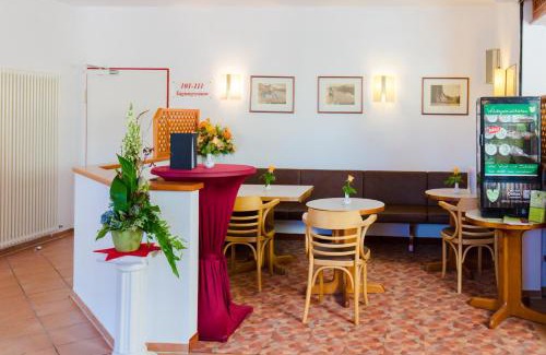 Lauenau Hotel | Hotel Montana Lauenau