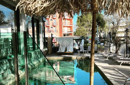 Alba Hotel | Hotel Montecarlo - Vista Mare con Piscina & Area Fitness