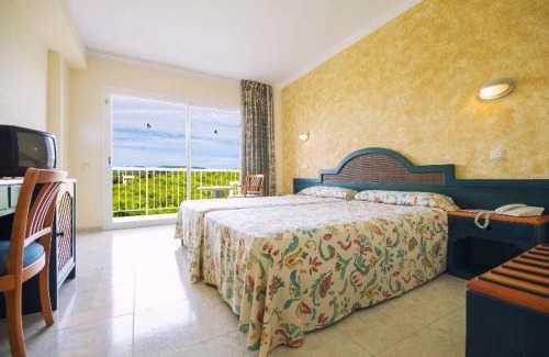 Es Canar Hotel | Hotel Moon Dreams Coral Beach