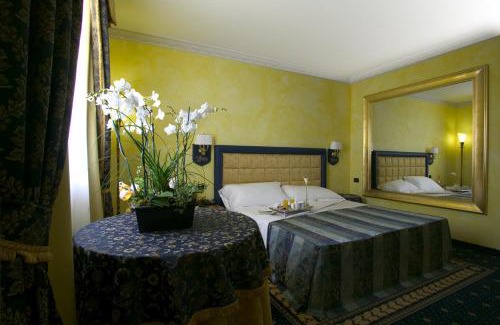 Cava Manara Hotel | Hotel Motel Del Duca