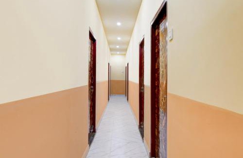 Kamarhati Hotel | Hotel O Chowdhury Guest House