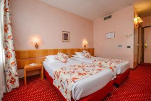 Desenzano del Garda Hotel | Hotel Oliveto