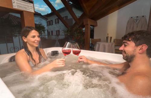 San Lorenzo in Banale Hotel | Hotel Opinione Dimora Storica