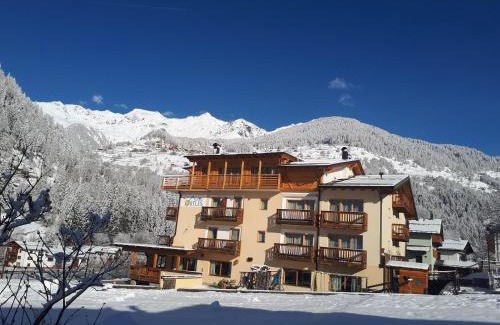 Cogolo Hotel | Hotel Ortles Dolomiti Walking & Spa