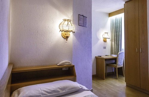 Dolonne Hotel | Hotel Ottoz Meublè