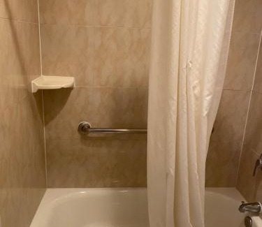 Lincoln Acres Hotel | Hotel Palmeras Chula Vista