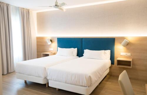 Santiago de Compostela Hotel | Hotel Parking Miradoiro de Belvís