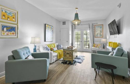 Pass Christian Apartment | Hotel Pass Christian King Suite 301