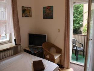 Am Schlachthof House | Hotel Pension Schmellergarten