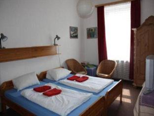 Am Schlachthof House | Hotel Pension Schmellergarten