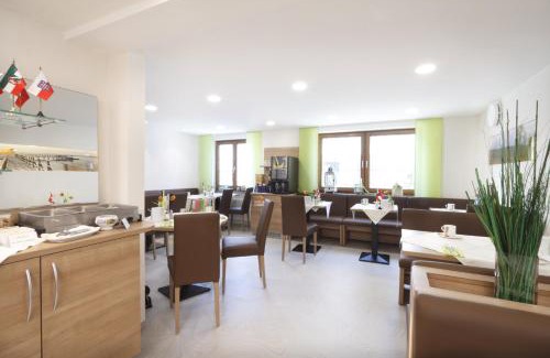 Bad Buchau House | Hotel Pension Stern