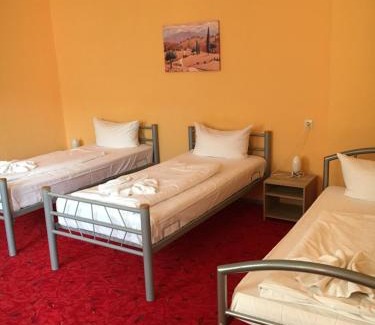 Weissensee House | Hotel Pension Streuhof Berlin