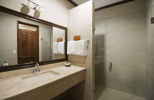 Granada Hotel | Hotel Plaza Colon