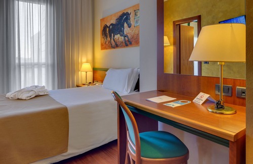 Certosa Hotel | Hotel Raffaello