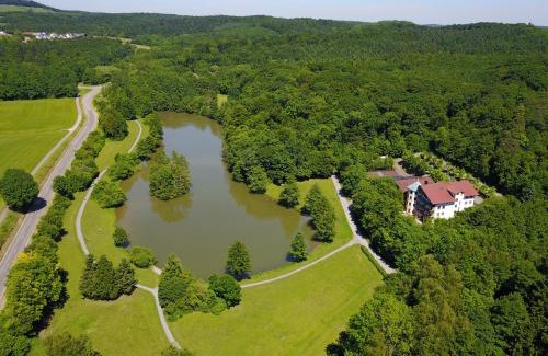Ostringen Hotel | Hotel-Restaurant Kreuzberghof Tagungs- und Veranstaltungshotel