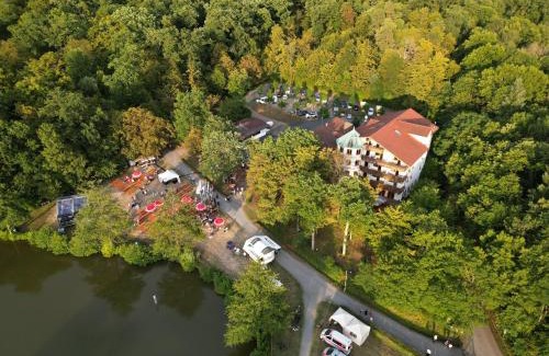 Ostringen Hotel | Hotel-Restaurant Kreuzberghof Tagungs- und Veranstaltungshotel