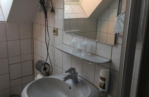 Gispersleben Hotel | Hotel & Restaurant Park Cafe ISA