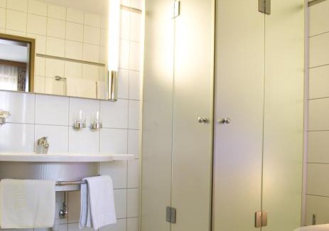 Roethis Hotel | Hotel Restaurant Rössle