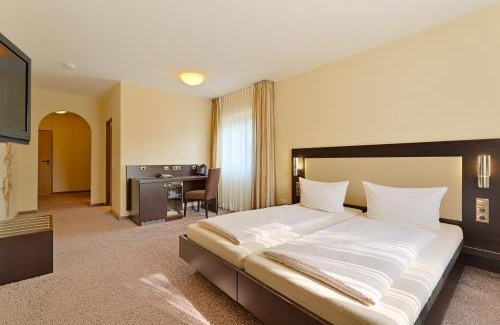 Kuedinghoven Hotel | Hotel Restaurant Zur Post