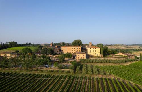 Lucignano d'Arbia Hotel | Hotel Ristorante Borgo Antico
