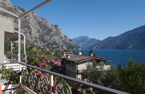 Limone sul Garda Hotel | Hotel Riviera Panoramic Green Resort