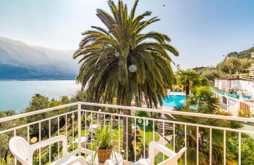 Limone sul Garda Hotel | Hotel Riviera Panoramic Green Resort