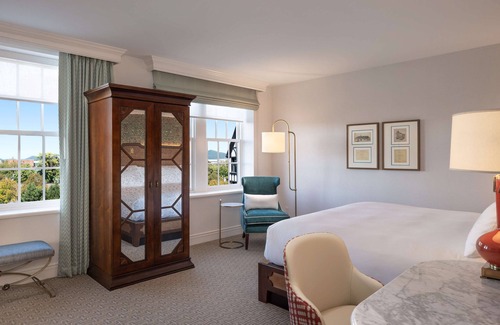 Roanoke Hotel | Hotel Roanoke & Conference Ctr, Curio Collection by Hilton