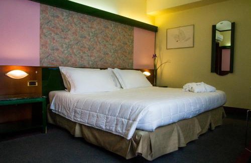 Quartieri Nuovi della Mosella Hotel | Hotel Royal Palace