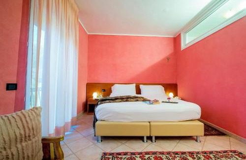 Vercurago Hotel | Hotel San Gerolamo