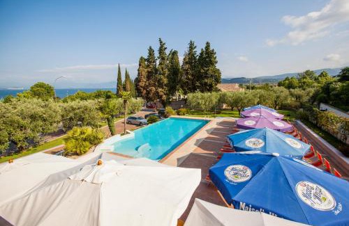 Gralaoni-Pralesi-Cisano Hotel | Hotel San Vito