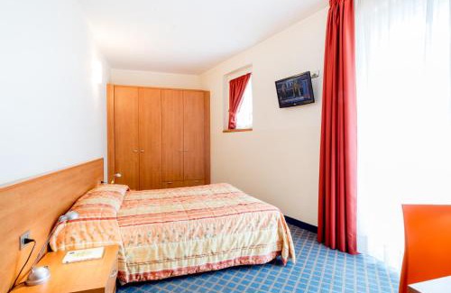 Gralaoni-Pralesi-Cisano Hotel | Hotel San Vito