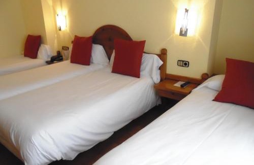 Arinsal Hotel | Hotel Sant Gothard by Nexta