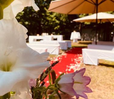Feste Zons Hotel | Hotel "Schloss Friedestrom"
