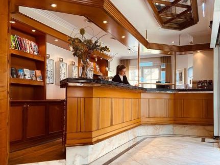Feste Zons Hotel | Hotel "Schloss Friedestrom"