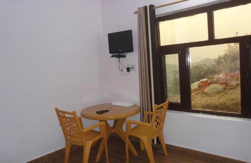 Mukteshwar Hotel | Hotel Shivalay & Restaurant, Mukteshwar