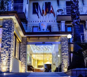 Toscolano Maderno Hotel | Hotel Sorriso