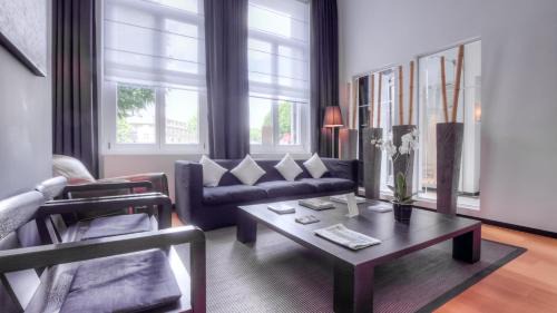 Mons Hotel | Hotel St James