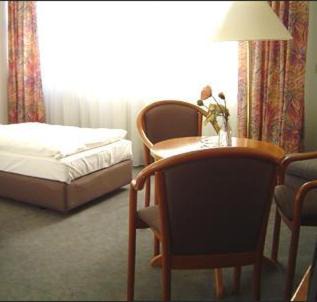 Oberstadt Hotel | Hotel Stiftswingert