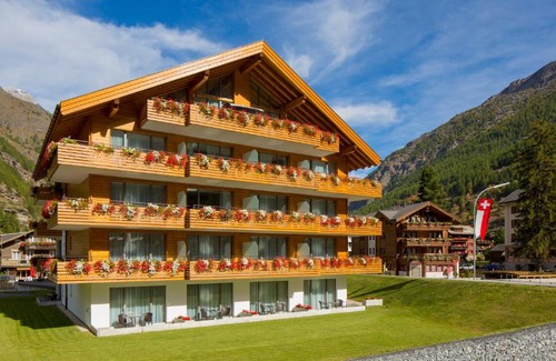 Taesch Hotel | Hotel Taescherhof
