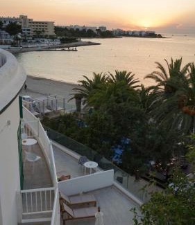 San Antonio Bay Hotel | Hotel Tagomago